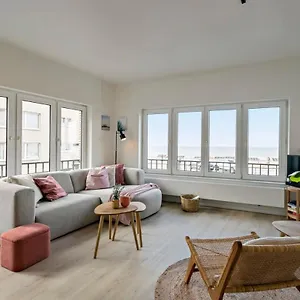 Huswell - Stylishly Refurbished With Sea View Oostende